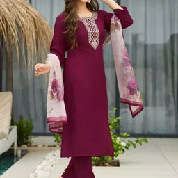 URMIR FASHION Women Floral Embroidered Regular Thread Work Kurta with Trousers & With Dupatta-picture-25