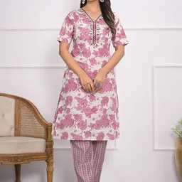 Meena Bazaar Floral Printed V Neck Thread Work Kurta With Trousers & Dupatta-image-67