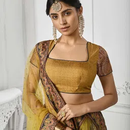 SAPTRANGI Green & Red Printed Semi-Stitched Lehenga & Unstitched Blouse With Dupatta image 5