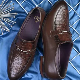 House of Pataudi Men Textured Formal Loafers-image-81