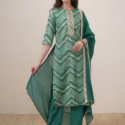 Vishudh Women Chevron Printed Kurta with Trousers & Dupatta-52