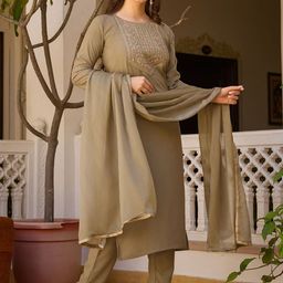Wedani Women Ethnic Motifs Embroidered Thread Work Sequined Kurta with Pyjamas & Dupatta-picture-18