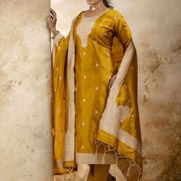 VredeVogel Floral Printed Round Neck Straight Kurta With Trousers And Dupatta-image-46