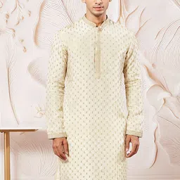 VASTRAMAY Floral Embroidered Mandarin Collar Sequinned Tissue Silk Straight Kurta-image-15