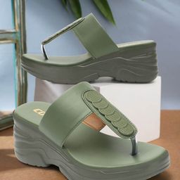 Colo Wedge Sandals with Buckles-20