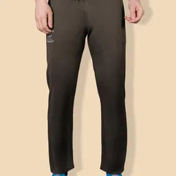 Jinfo Men Relaxed Typography Printed Mid Rise Jogger Fit Regular Trousers-picture-31