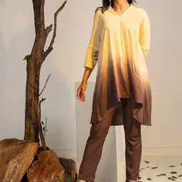 Dorabi Ombre Printed Polo Collar Top & Trouser-picture-5