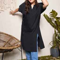Berrylush Curve Longline Top-picture-19