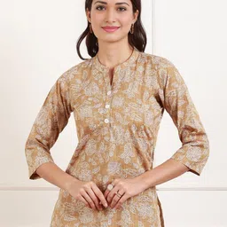 True Shape Floral Printed Mandarin Collar Short Kurti-image-31