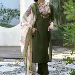 ZIRVI Women Kurta With Trousers & Dupatta-20