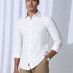 Blackberrys Men Skinny Fit Solid Spread Collar Cotton Casual Shirt-picture-27
