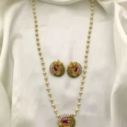 Rangrozo Jewellery Gold-Plated Stone-Studded & Beaded Jewellery Set-10
