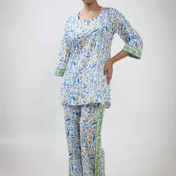 BUTA BUTI Floral Printed Round Neck Tunic & Trousers Co-Ord Set-image-35