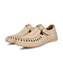 Big Boon Shoe-Style Sandals-image-3