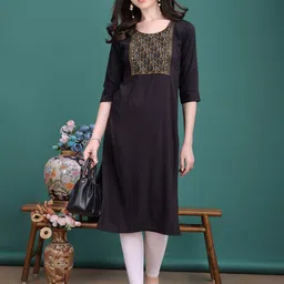 SWAMI STUDIO Yoke Design Round Neck Straight Kurta-picture-55