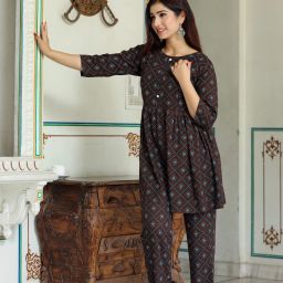 Women Night Suit Set Brown Printed-image-27
