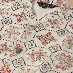 SOJANYA Men Ethnic Motifs Printed Kurta With Pyjamas & Nehru Jacket image 5