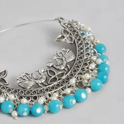 VAGHBHATT Circular Chandbalis Earrings image 3