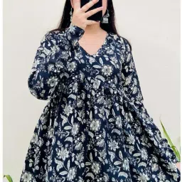 Women Floral Print Viscose Rayon Flared Kurta-image-3