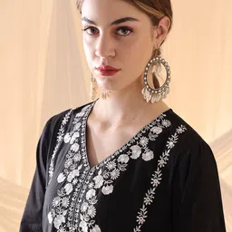 Anouk Floral Embroidered Thread Work Pure Cotton A-Line Kurta With Salwar & Dupatta image 2