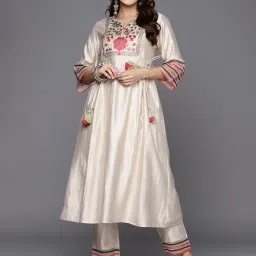 Women Viscose Rayon Kurta Pant Set-image-1