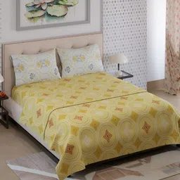 Layers Color Sense Ivy Yellow & Red Geometric Double Bedsheet with 2 Pillow Covers image 2