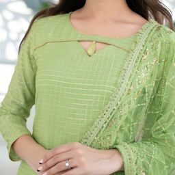 Label Shaurya Sanadhya Checked Kurta with Trousers & With Dupatta image 5