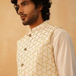 Jompers Men Regular Kurta with Pyjamas image 2