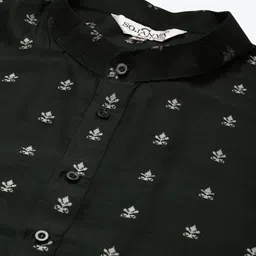 SOJANYA PLUS Men Green Self Design Kurta with Pyjamas image 3
