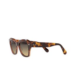 Ray-Ban Unisex Lens & Square Sunglasses with UV Protected Lens 8056597445597 image 4