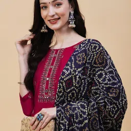 FASHOR Ethnic Motifs Embroidered Sequined Mirror Work Kurta with Trousers & With Dupatta image 2