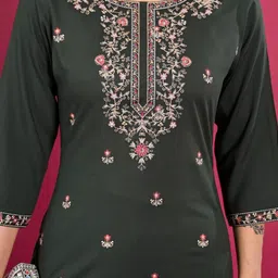 Anouk Embroidered Regular Thread Work Liva Kurta With Trousers & Dupatta image 2