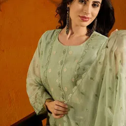 Anouk Ethnic Motifs Embroidered Sequinned Kurta With Trouser & Dupatta image 2