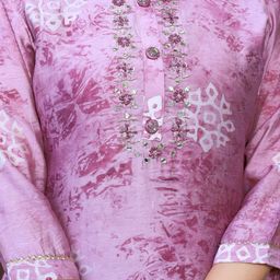 RANGREAL Women Floral Printed Regular Mirror Work Kurti with Pyjamas & With Dupatta image 2