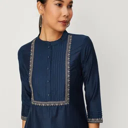 max Ethnic Motifs Sequinned Yoke Design Regular Kurta With Trousers image 3