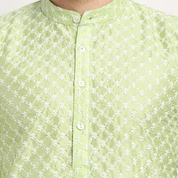 Jompers Men Green Ethnic Motifs Printed Regular Dupion Silk Kurta with Pyjamas image 2