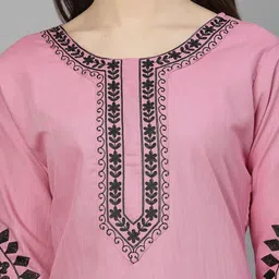 BAESD Ethnic Motifs Embroidered Regular Kurta With Trouers & Dupatta image 4