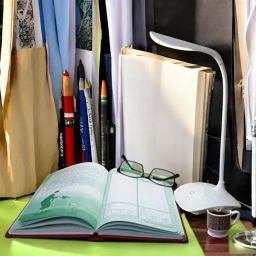 Rechargeable LED Desk Table Table Lamp-image-90