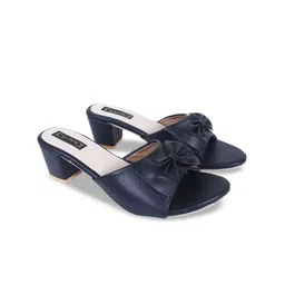 Ravis Block Heels With Bows image 4