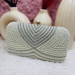 Styles Modern Women Clutches-image-16