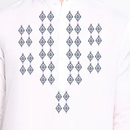 DEVOILER Ethnic Motifs Printed Mandarin Collar Regular Kurta with Pyjamas image 2