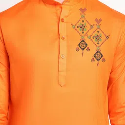DEVOILER Ethnic Motifs Printed Regular Kurta with Pyjamas image 2