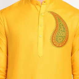 DEVOILER Ethnic Motif Printed Mandarin Collar Regular Kurta With Pyjama image 2