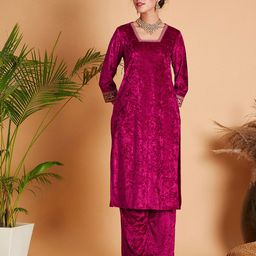 Shae by SASSAFRAS Fuchsia Sequinned Velvet Straight Kurta-image-23