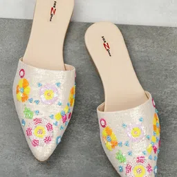 Shezone Women Cream-Coloured Woven Design Mules-image-20