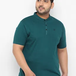 Urbano Plus Men Green Solid Mandarin Collar  Pure Cotton T-shirt-image-74