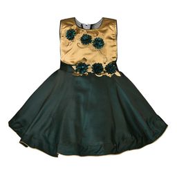 Wish Karo Girls Green & Beige Solid Fit and Flare Dress-image-34