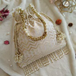 LABEL KANUPRIYA Printed Potli Clutch-image-11