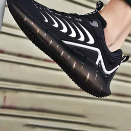 SKAN LIFESTYLE Men Striped Sneakers-image-44