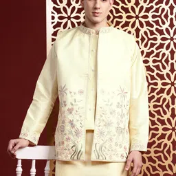 MANQ Floral Embroidered Sequinned Pure Cotton Kurta with Trousers-image-9